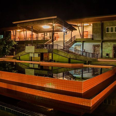 The Riverpool Resort And Spa Kanchanaburi Luaran gambar