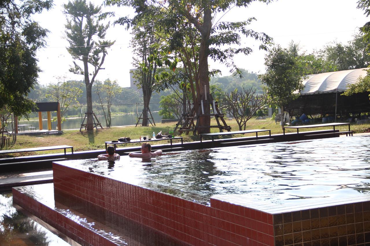 The Riverpool Resort And Spa Kanchanaburi Luaran gambar