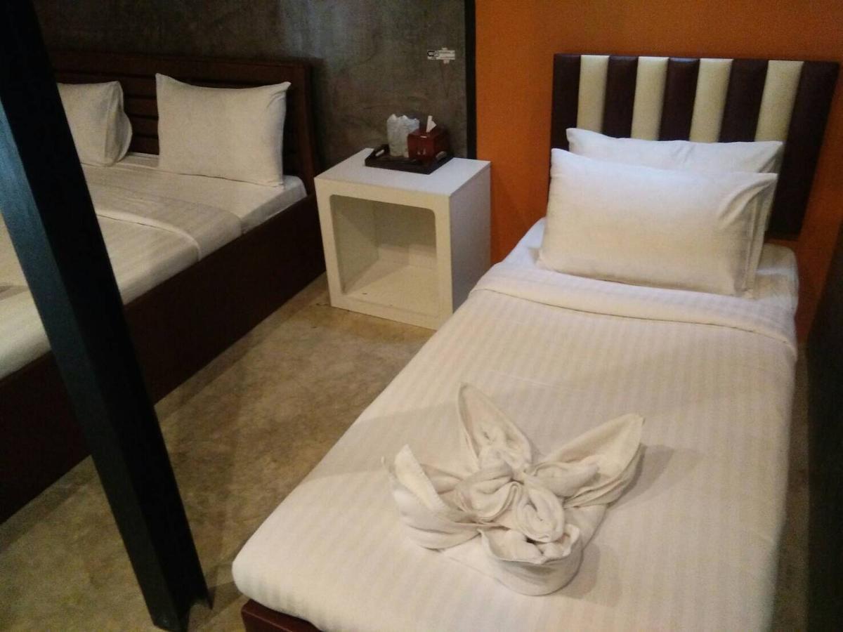 The Riverpool Resort And Spa Kanchanaburi Luaran gambar