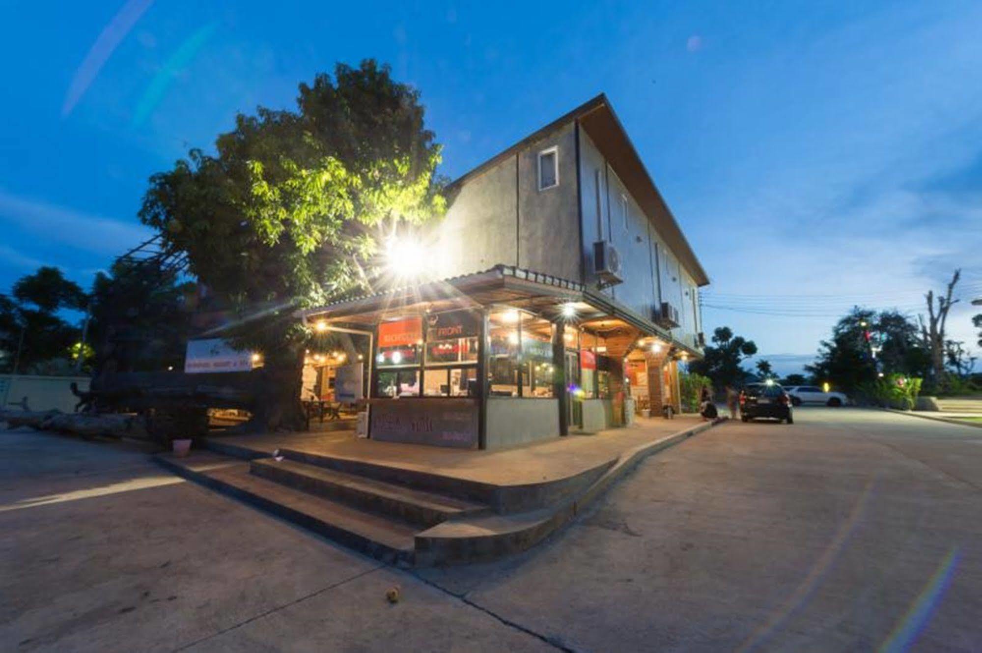 The Riverpool Resort And Spa Kanchanaburi Luaran gambar