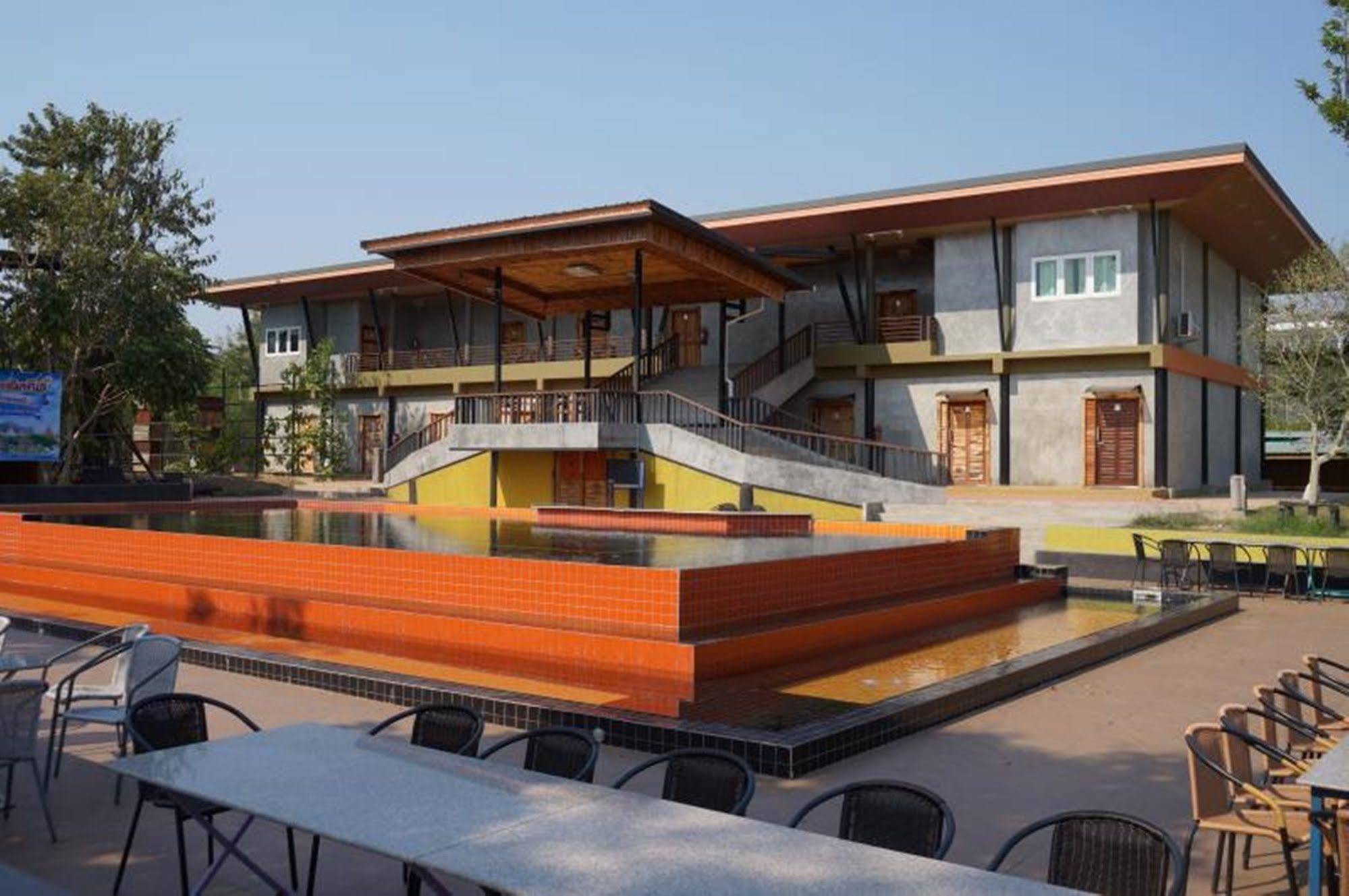 The Riverpool Resort And Spa Kanchanaburi Luaran gambar