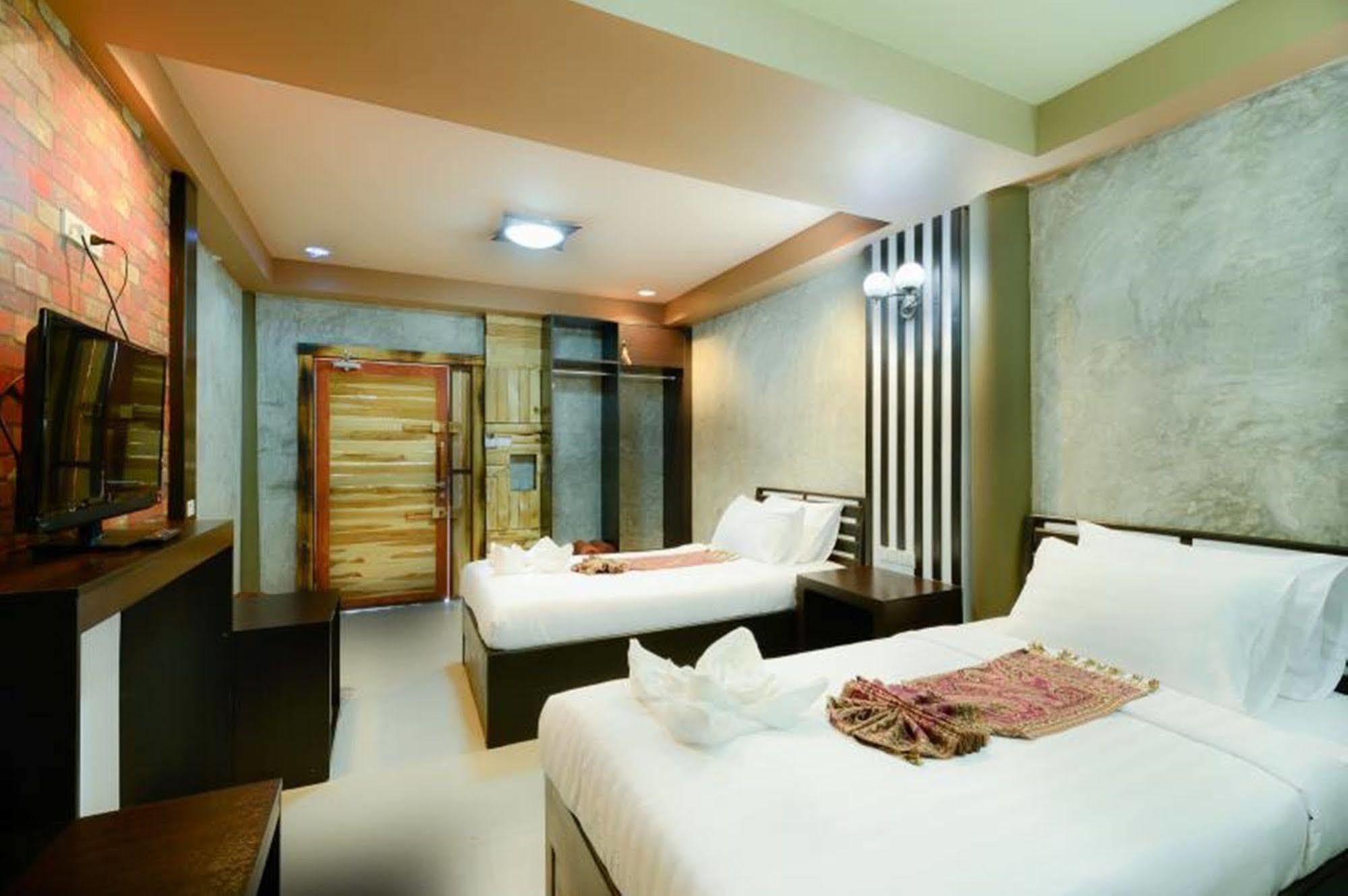 The Riverpool Resort And Spa Kanchanaburi Luaran gambar