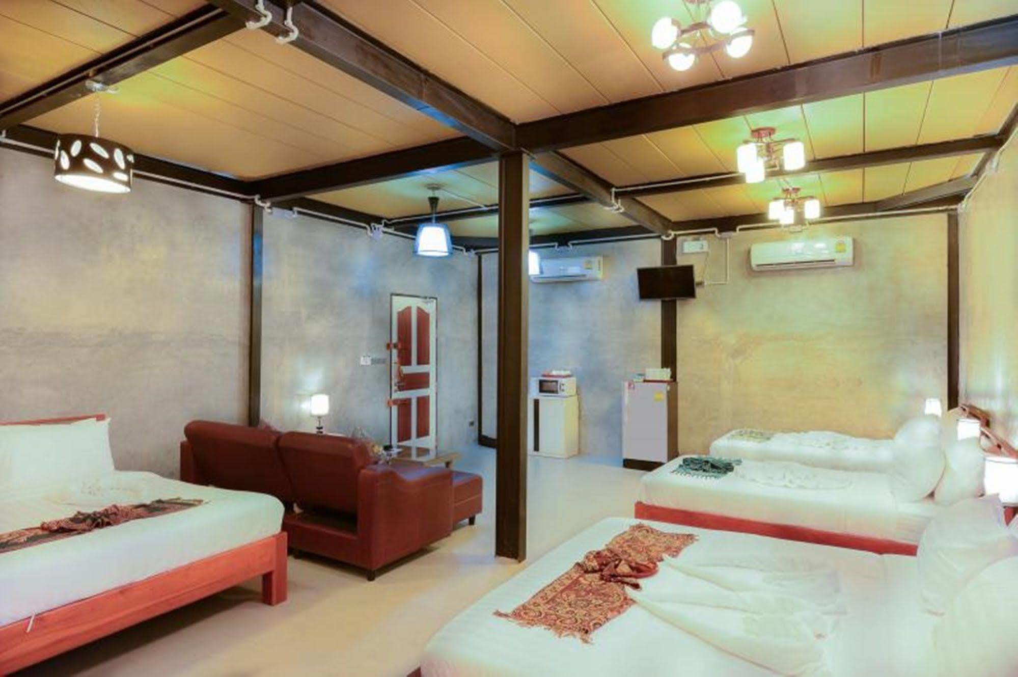 The Riverpool Resort And Spa Kanchanaburi Luaran gambar